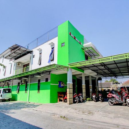 Super Oyo 93012 Griya Kencana Asri Syariah Lawean Εξωτερικό φωτογραφία